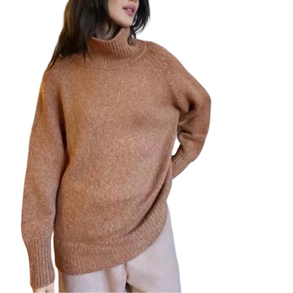 Aritzia The Group by Babaton 100% Alpaca Turtleneck Size L - Picture 8 of 9